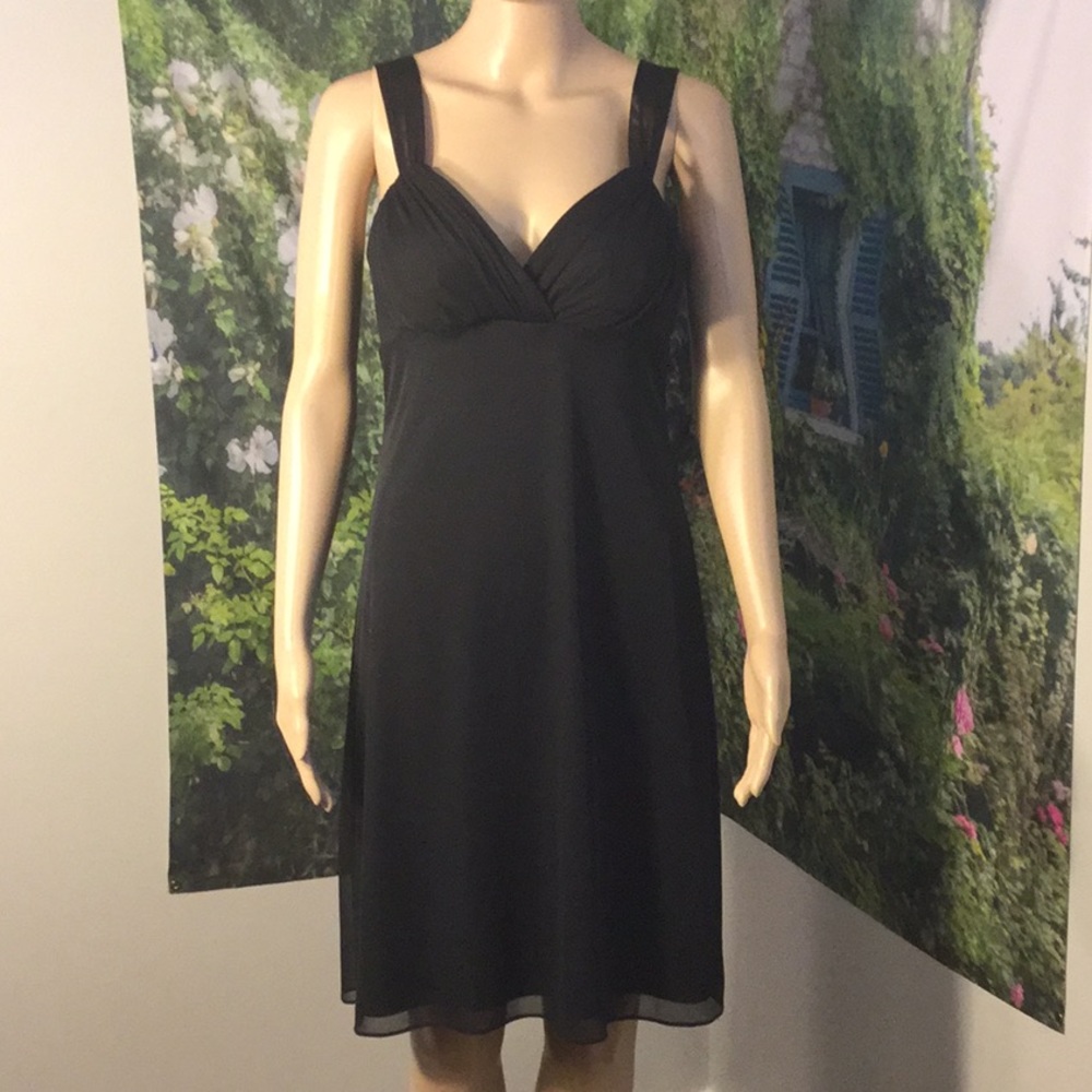 BETSY & ADAM by LINDA BERNELL Lined black midi